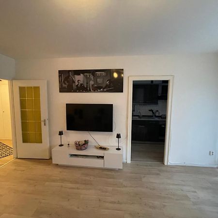 Gemuetliche, Moderne Wohnung Fuer 2-4 Personen 함브루크 외부 사진
