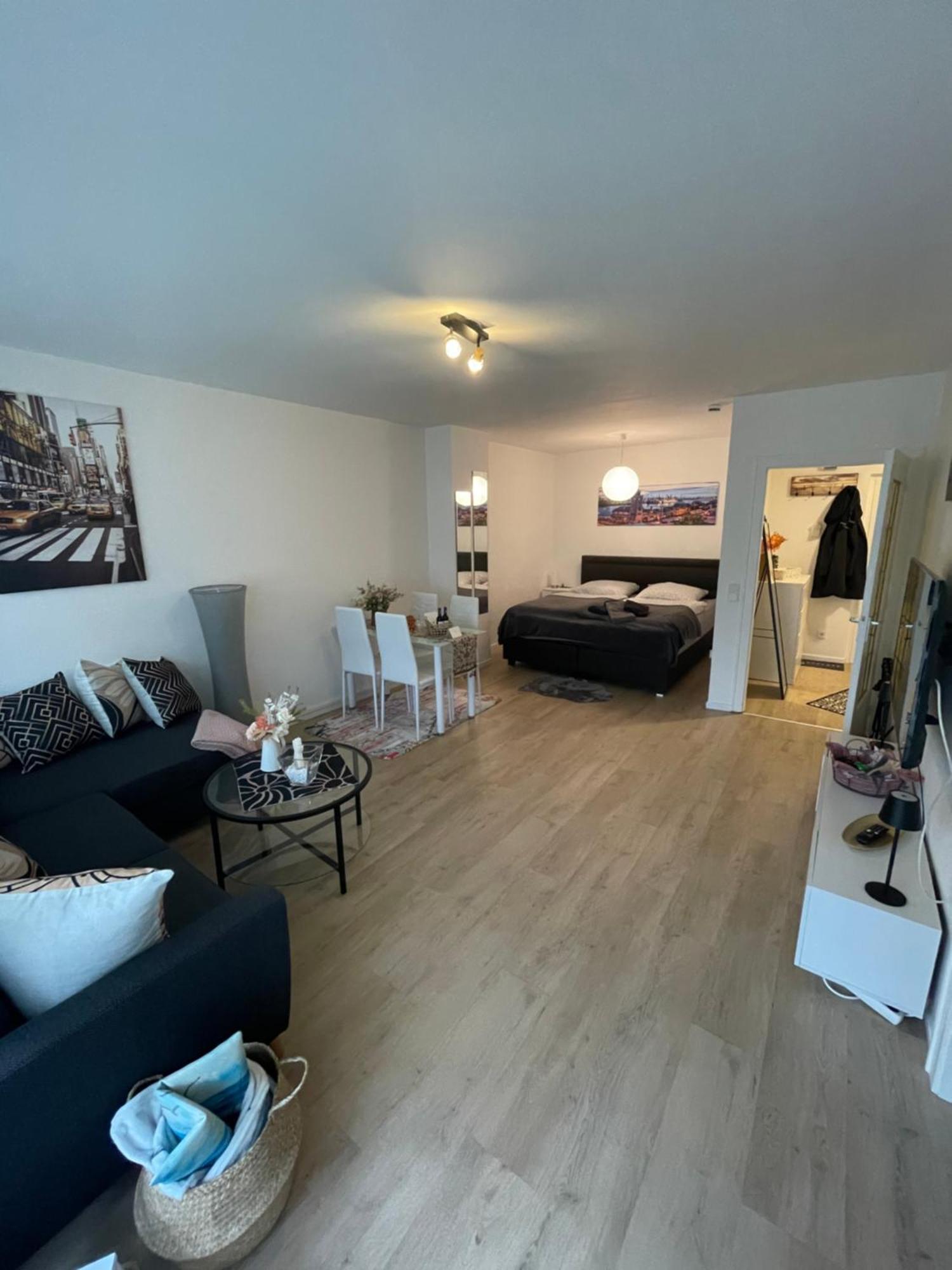 Gemuetliche, Moderne Wohnung Fuer 2-4 Personen 함브루크 외부 사진