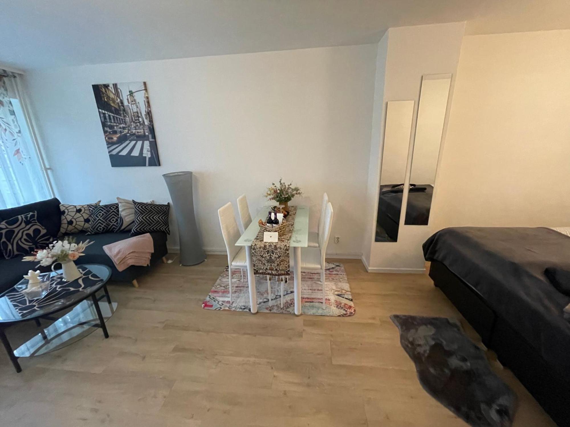 Gemuetliche, Moderne Wohnung Fuer 2-4 Personen 함브루크 외부 사진